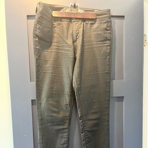 Black super skinny jeans